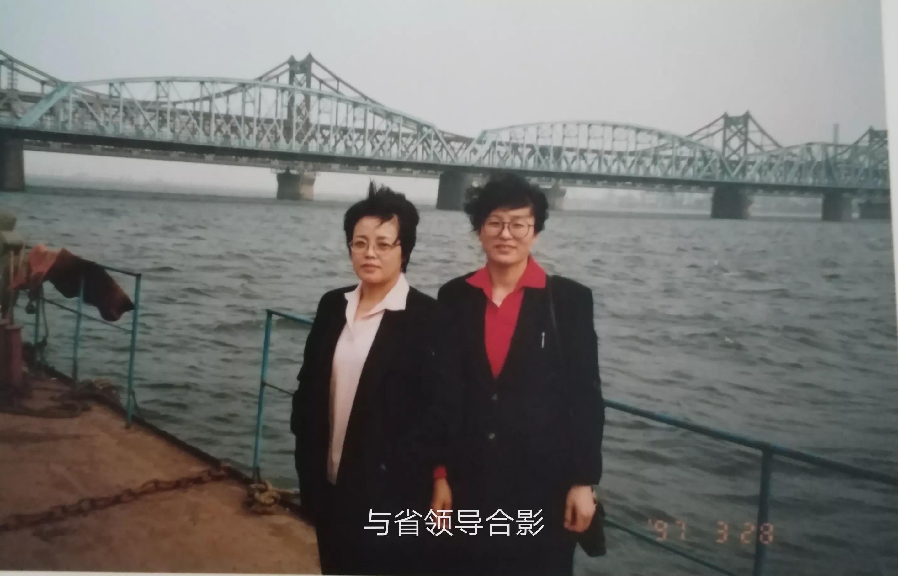 解囊相助,解囊相助下一句