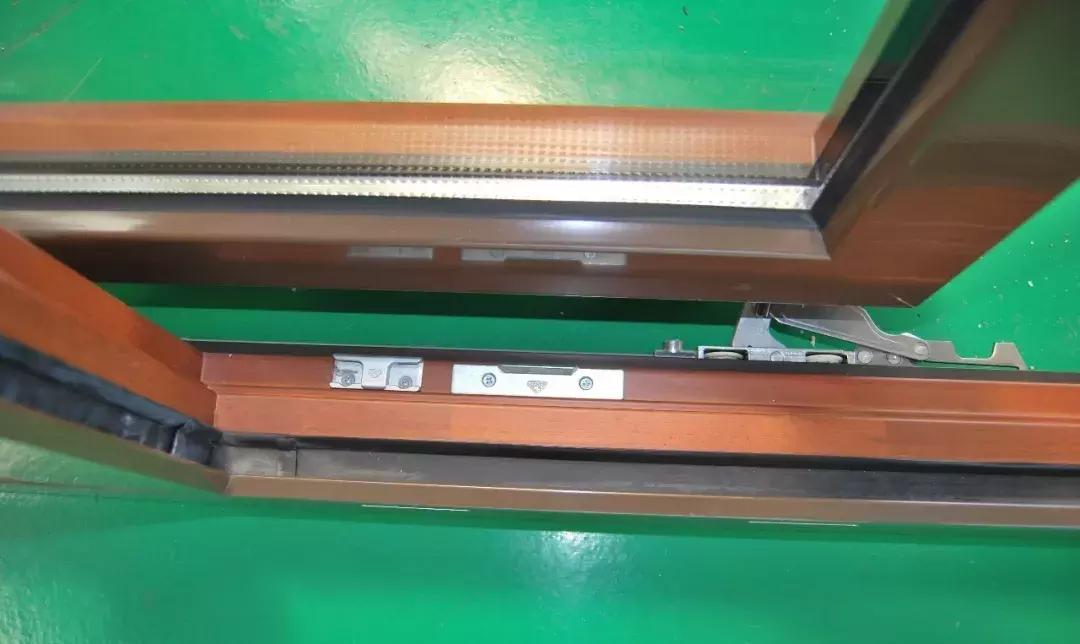 门窗上的防锈涂料,门窗防锈