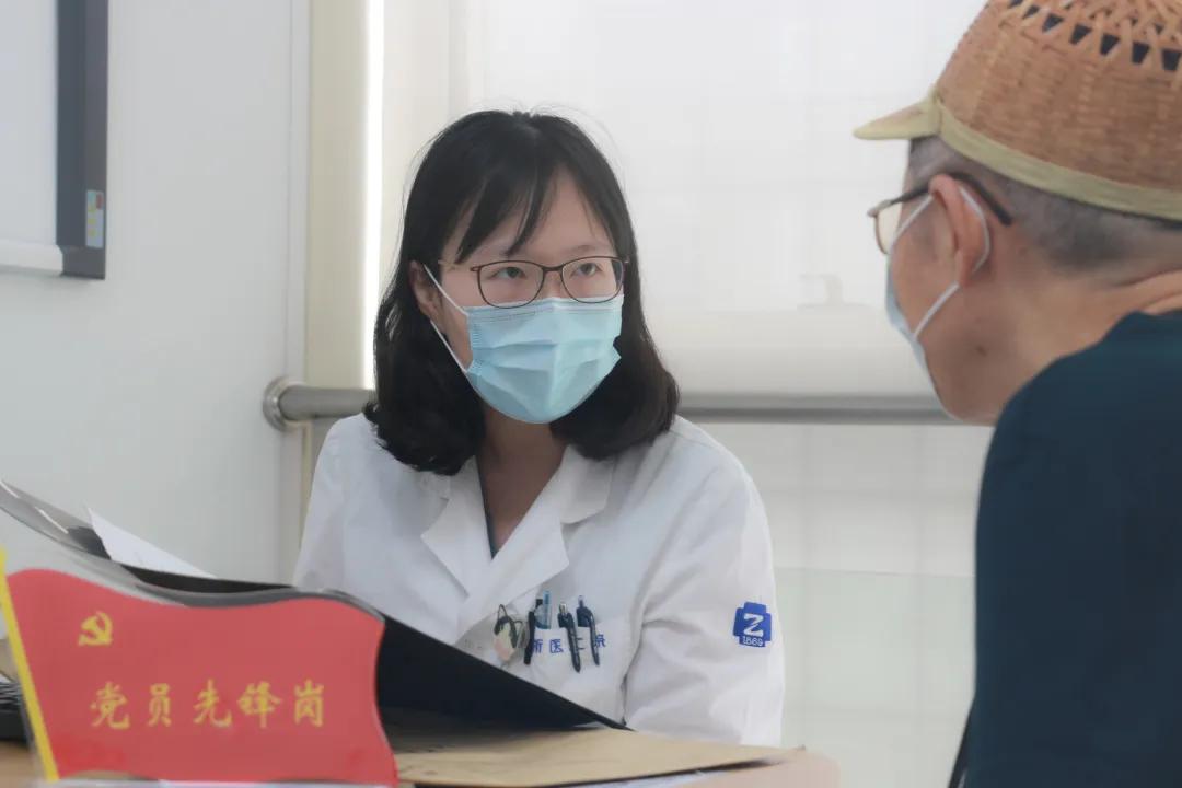 头晕是耳朵里石头移位在作怪吗,头晕脑胀整天昏昏沉沉耳朵嗡嗡的