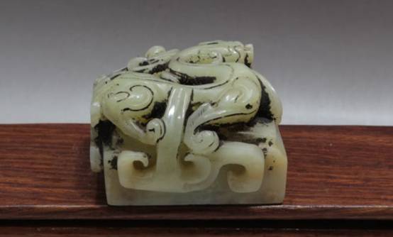 和氏璧和传国玉玺哪个价值高,和氏璧到底是玉璧还是玉玺