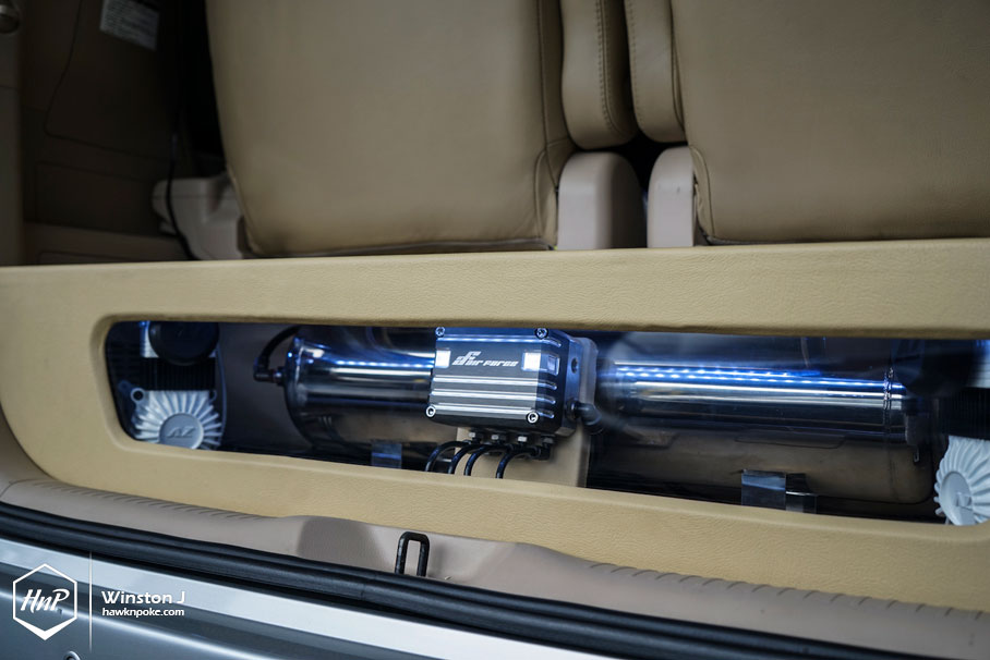 加价神车埃尔法推新款,能商务能越野的车