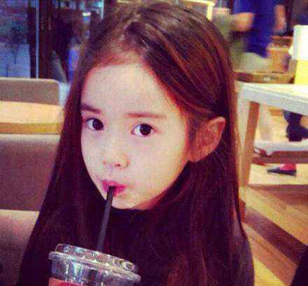 韩国第一美少女林允儿,韩国美少女网红惊艳的照片