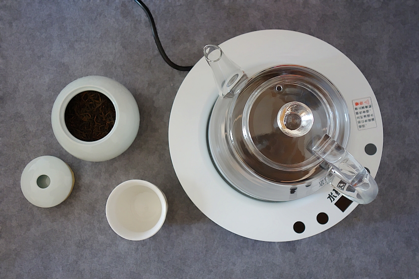 石墨烯保暖腰带自发热,石墨烯真的能做到衣服里面