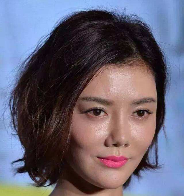 新手学习化妆需要准备什么东西,新手怎样的化妆步骤妆才不会油