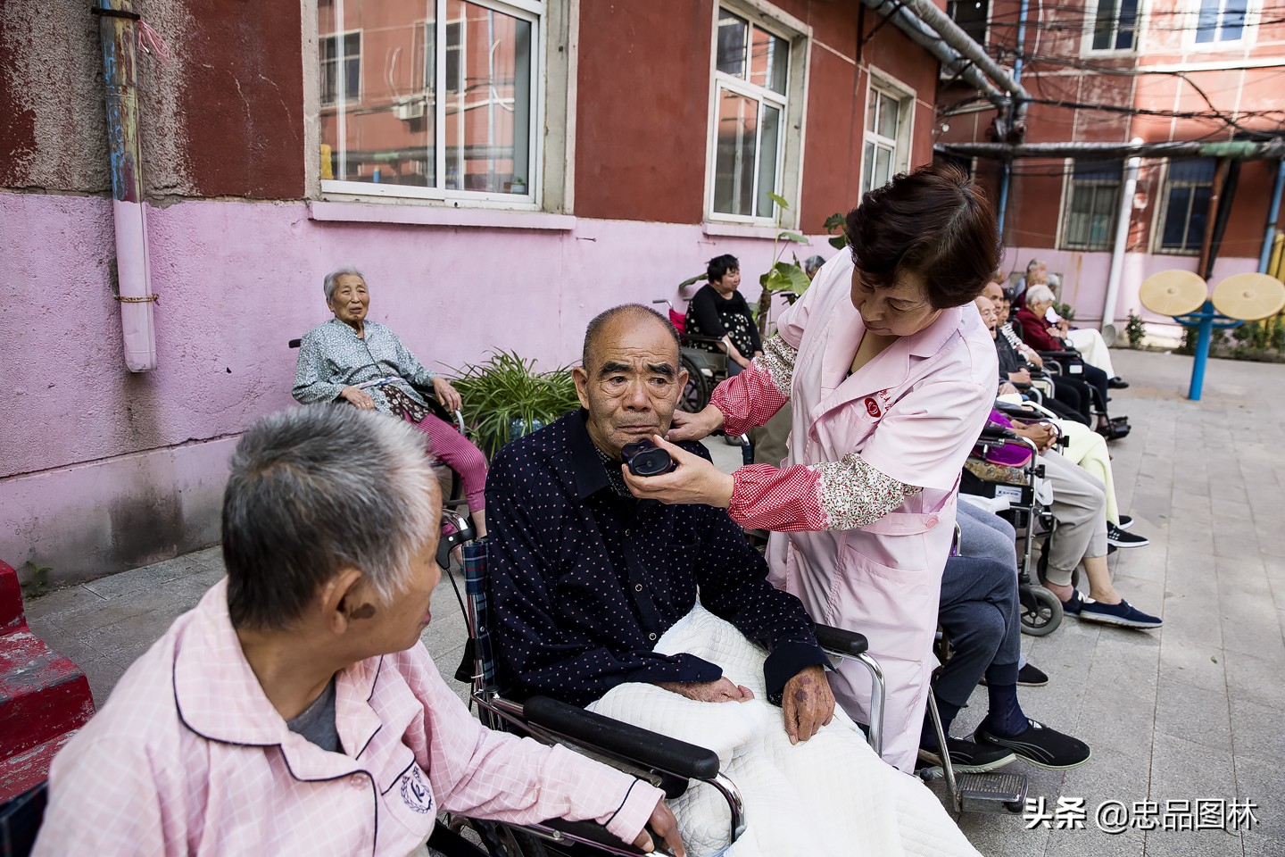 夕阳红老年公寓咨询电话,夕阳红老年公寓地址
