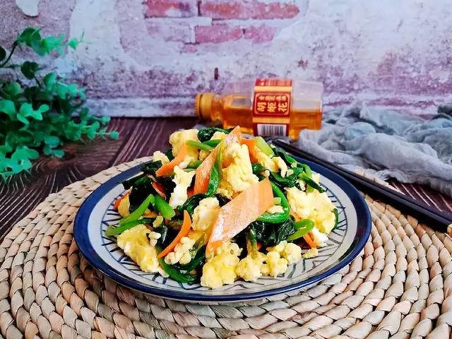 金龙鱼乳玉皇妃稻香贡米,花生油金龙鱼和古法哪个好吃