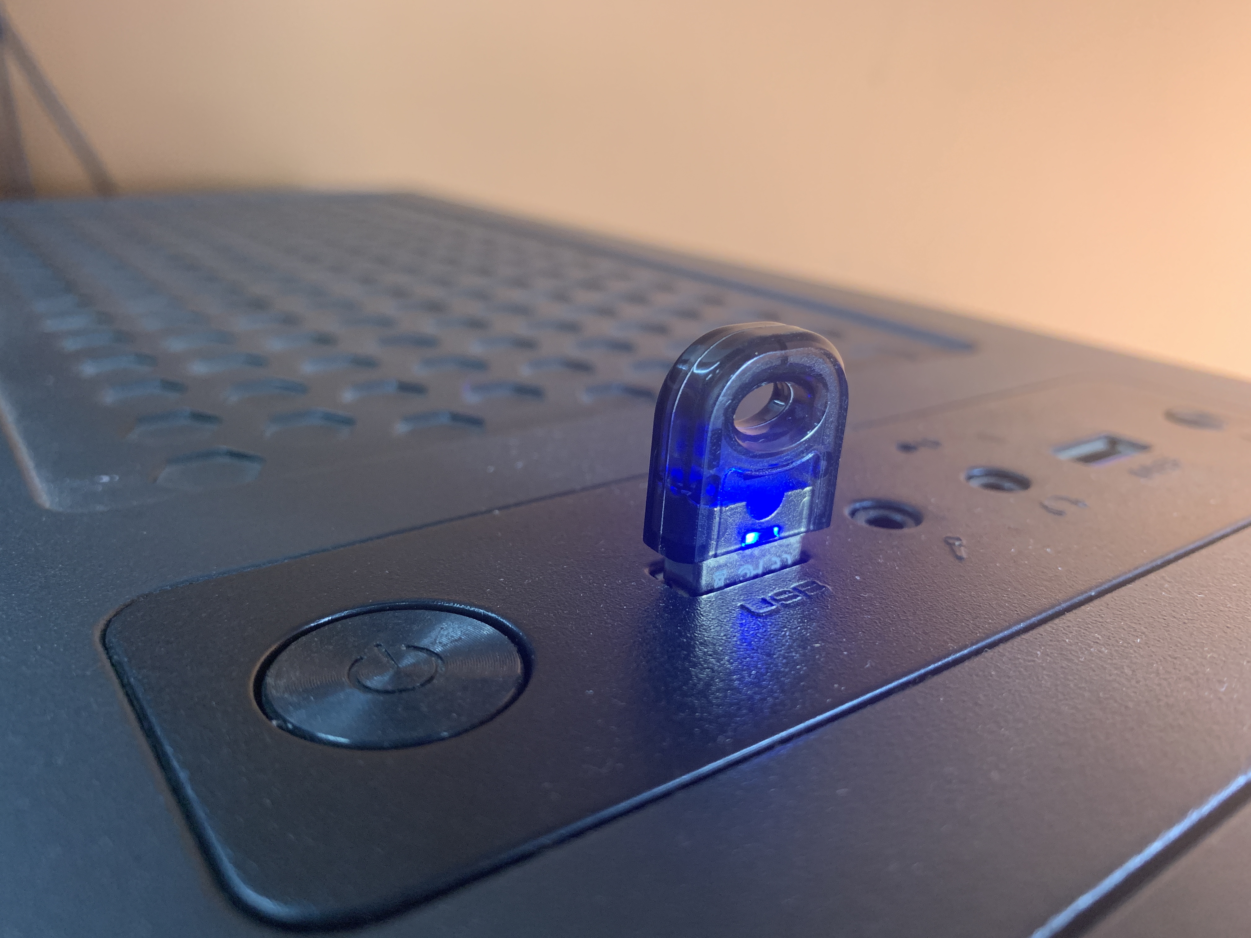 台式机蓝牙发射器连接耳机,无线鼠键的发射器能连接蓝牙音箱