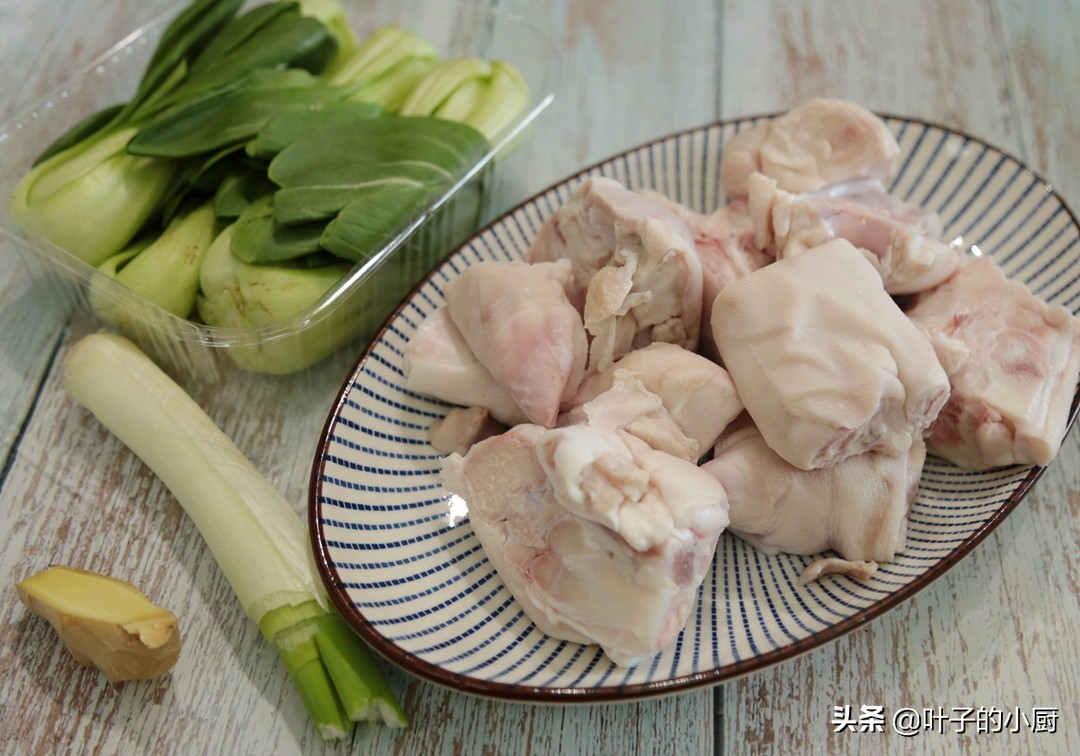 猪蹄炖好后有很大腥味怎么解决,做熟的猪蹄有腥味怎么补救