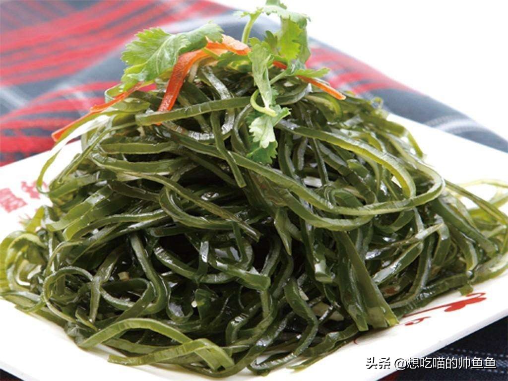 盘锦地摊美食攻略,盘锦美食探店大公鸡