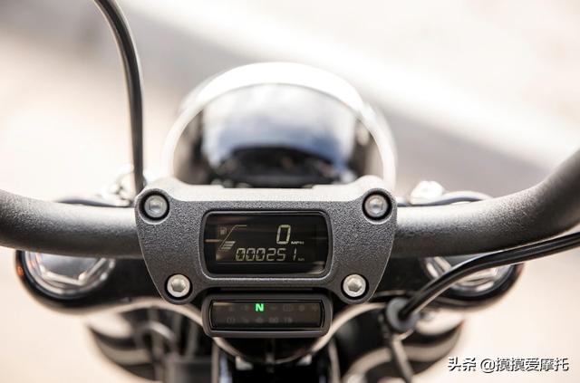 哈雷2020款顶级豪华版,2018款哈雷继承者霸气十足