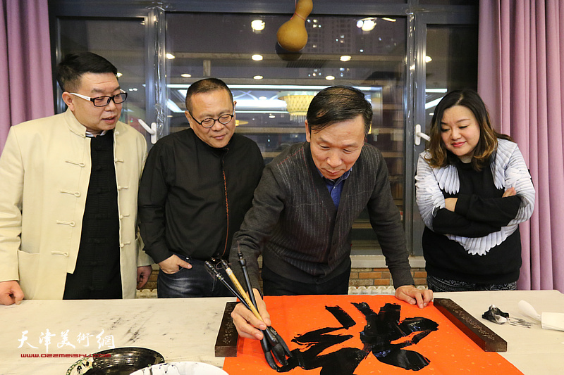 巨龙画院新春团拜活动在江泽福轩大饭店举行