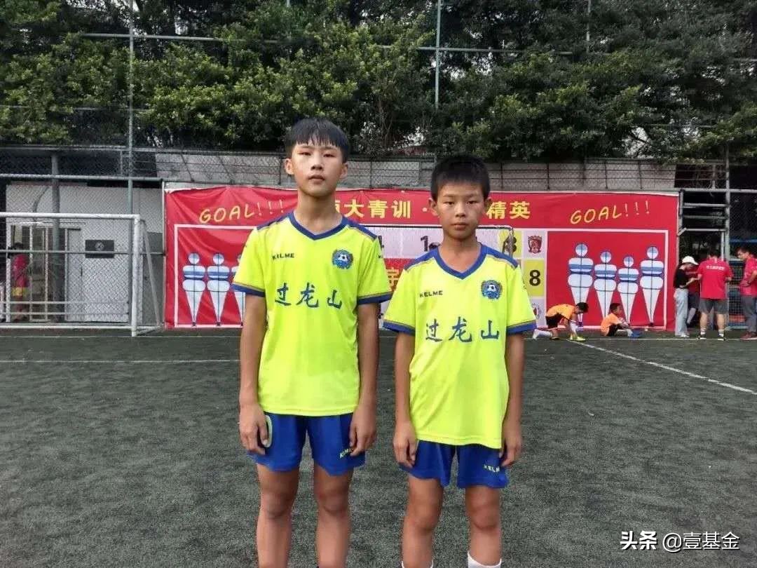 球队目前的目标还是全力冲击冠军,我们球队