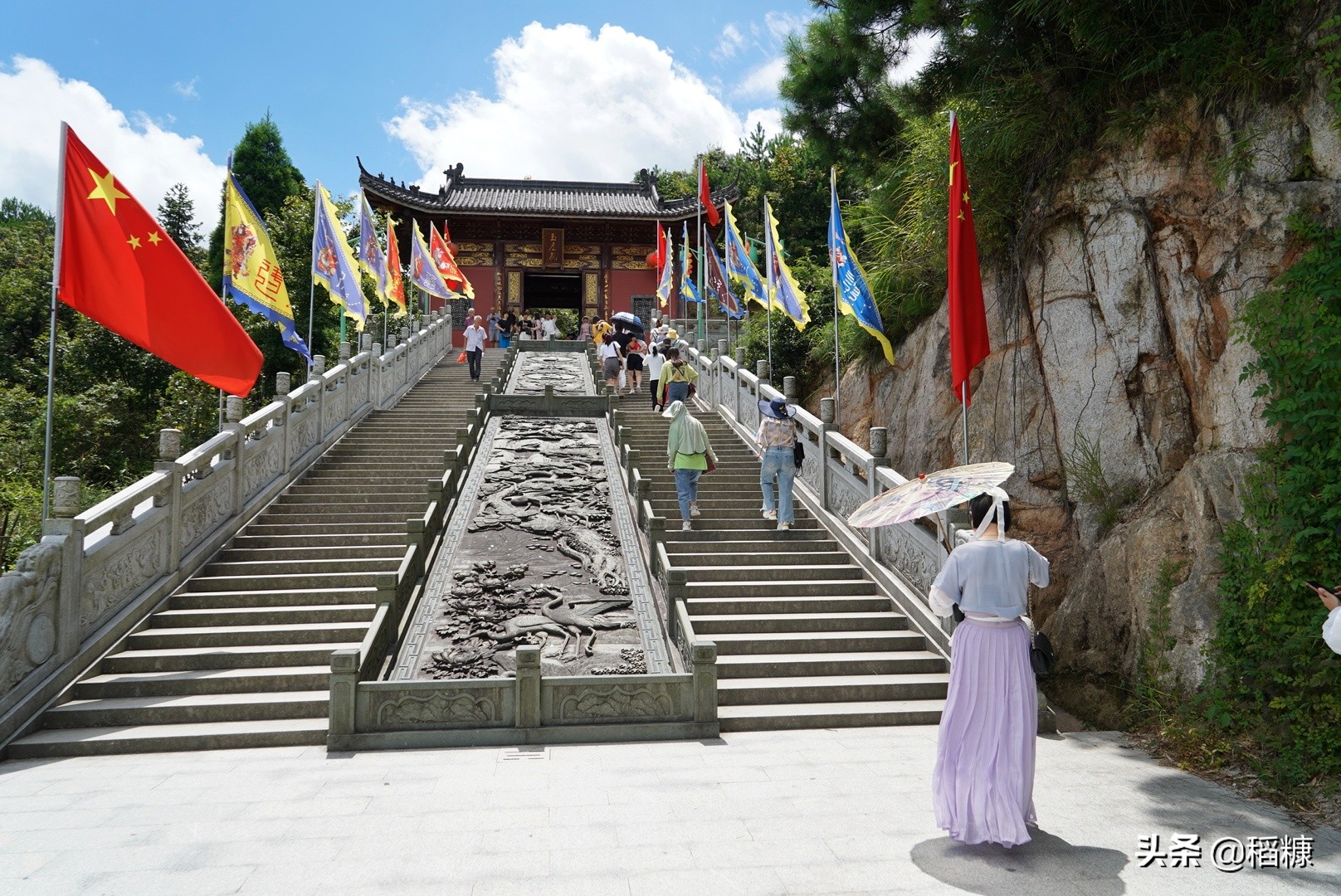 丢掉了武夷山光环的江西铅山,用葛仙村赢得璀璨