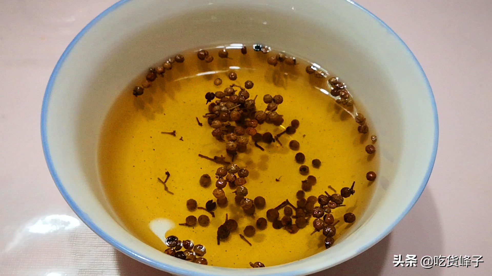 调肉馅饺子时,记住“3放3不放”,肉香十足味道正,多汁没腥味