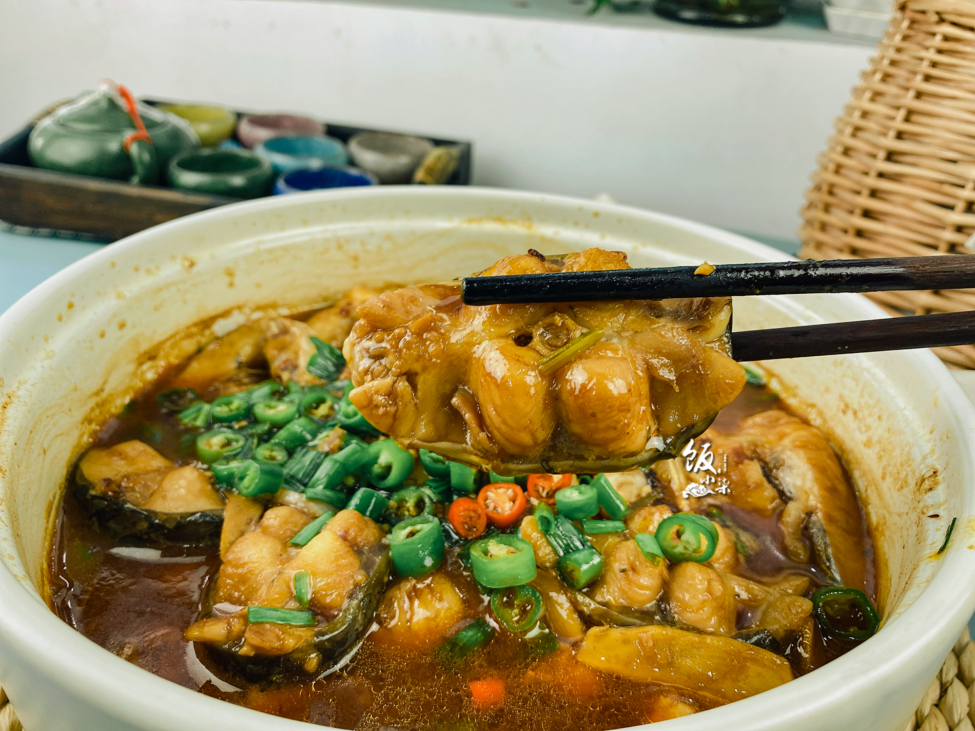 鱼肉这样做不腥不腻比烤鱼还好吃,烧鱼最好吃的做法不用油