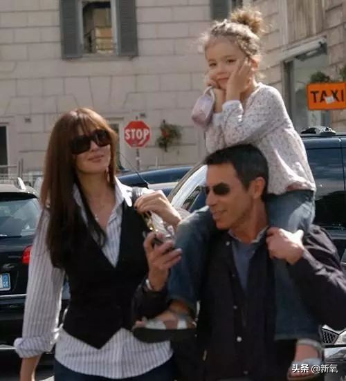 最厉害影后！完美神颜拯救整个王室基因，手段高超让国家起死回生