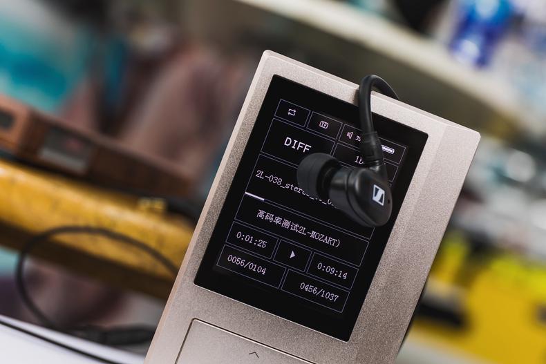 铁三角ls50is和森海塞尔ie40pro,森海塞尔ie40pro