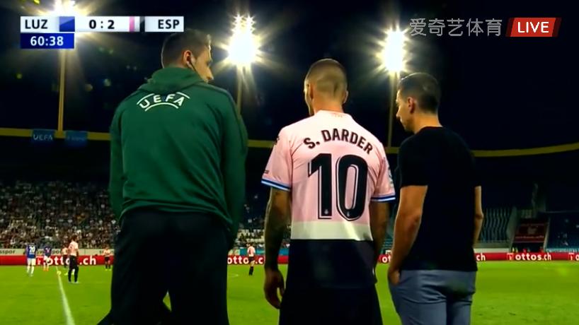 武磊一夜连遭2次打击：仅替补登场20分钟连一脚射门都没