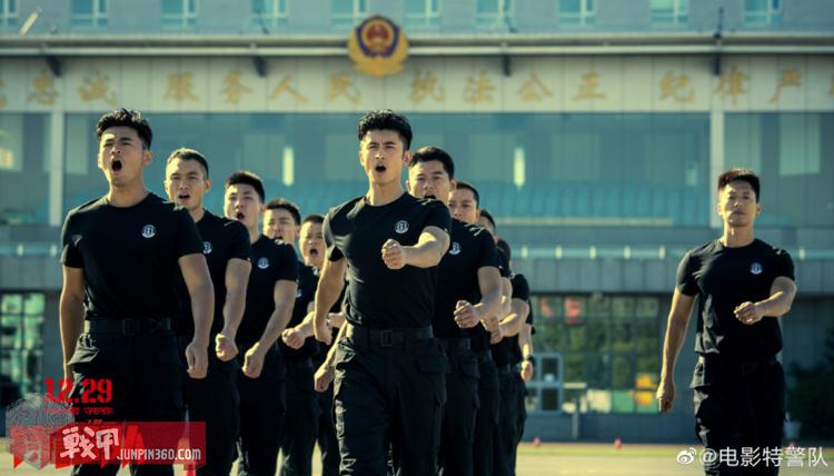 军迷专属动作喜剧，全程尬笑不止——评电影《特警队》