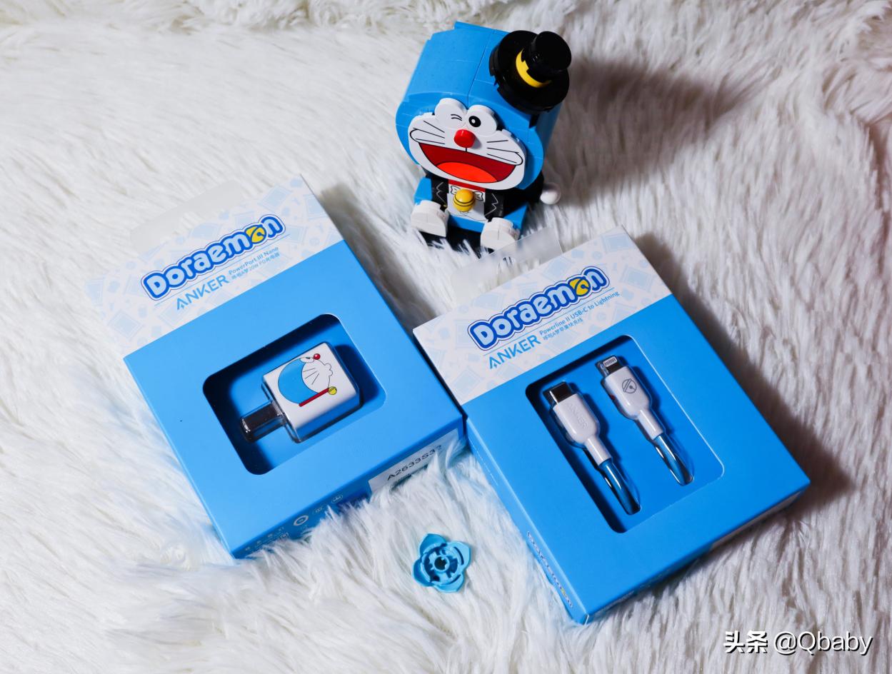 晒一晒我们的情侣手机和数码配件