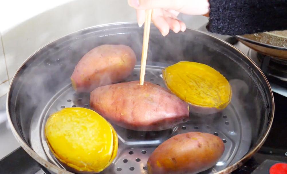 蒸红薯和水煮红薯哪个升糖比较快,蒸红薯需要锅上汽以后再放红薯吗