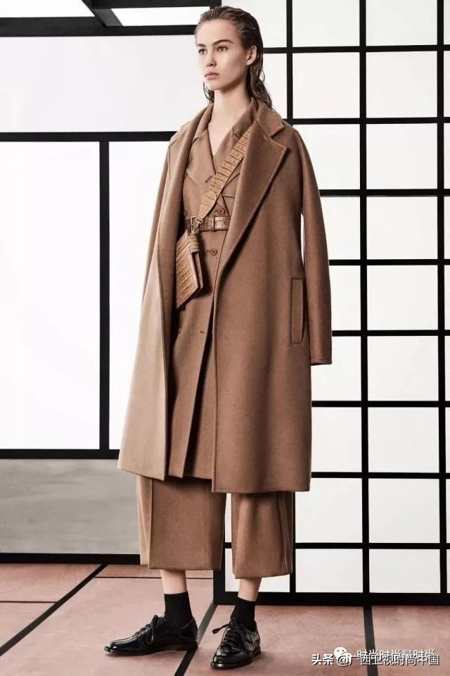 高级感的一款双面呢大衣,双面呢大衣两件