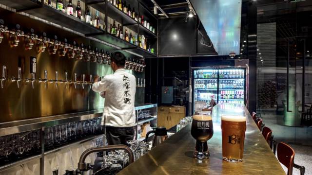 武汉适合一个人去的小酒馆,武汉不贵小资的酒馆