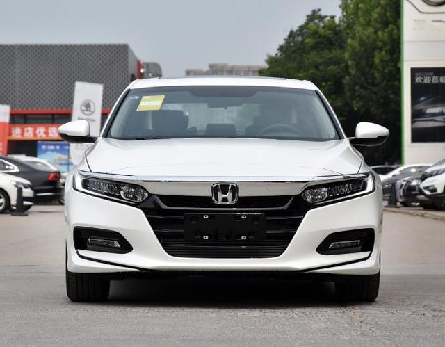 创业5年,拿下一台本田雅阁上班用,驾驶8个月,车主说了心里话