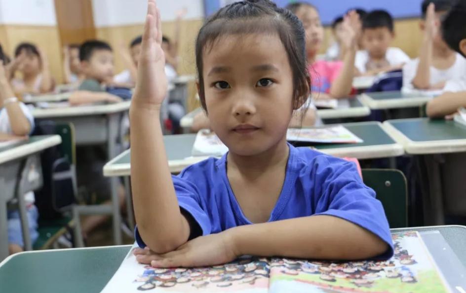 孩子不爱举手发言家长怎么引导,孩子上课不爱发言怎么改善