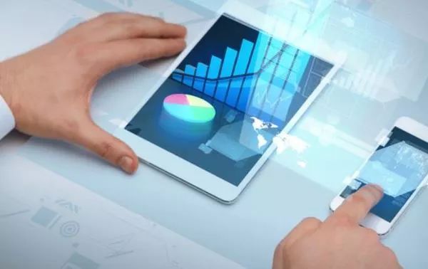 你和会计精英的距离，就差几款APP——小霞会计