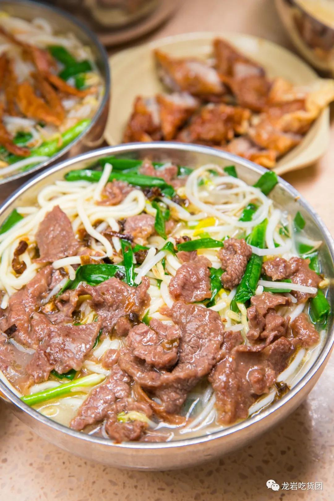 走吧，去龙门镇，吃上一整天