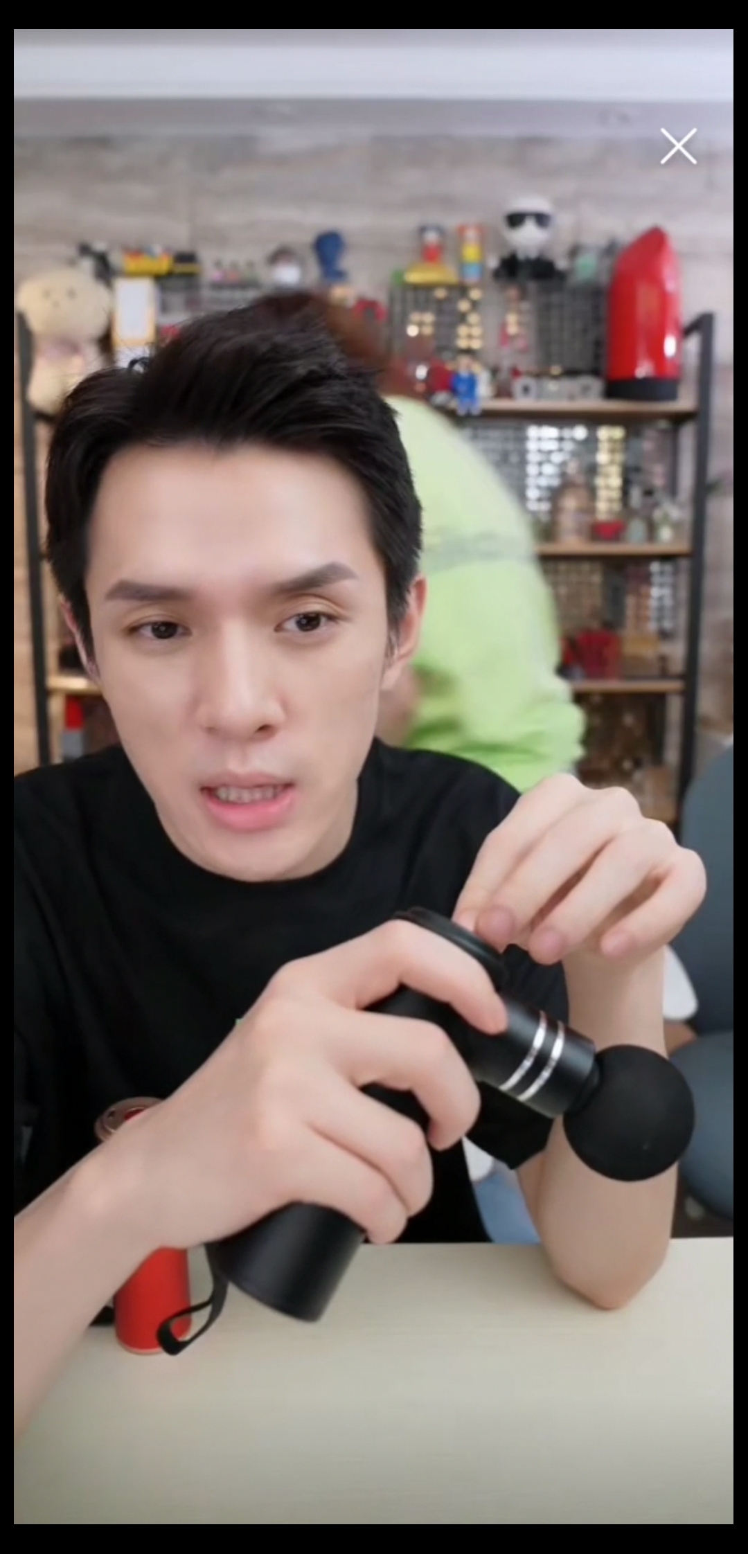 李佳琦直播倾力推荐，菠萝君MINI筋膜枪