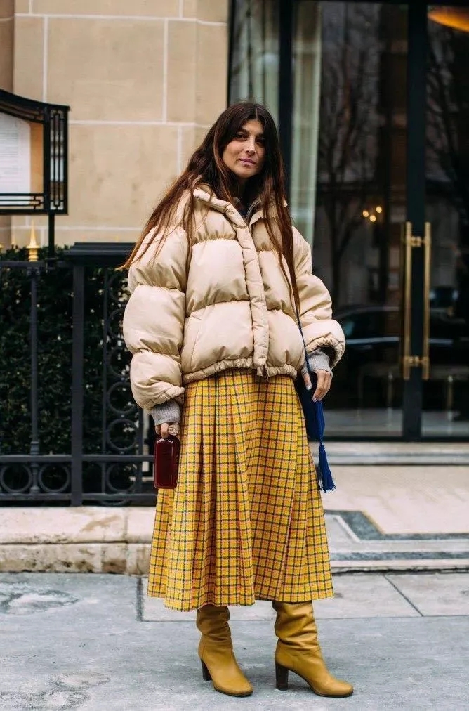 矮个子棉服怎么穿才好看,小个子宽松长款棉服怎么搭配