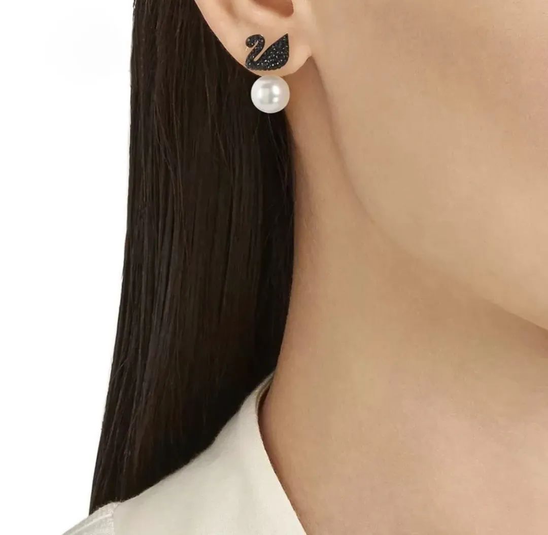 气质女生适合戴什么首饰,施华洛世奇粉色蓝色哪款好看