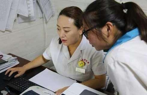 高三女生还是处女，却挤出了“母乳”，医院的检查结果让妈妈落泪