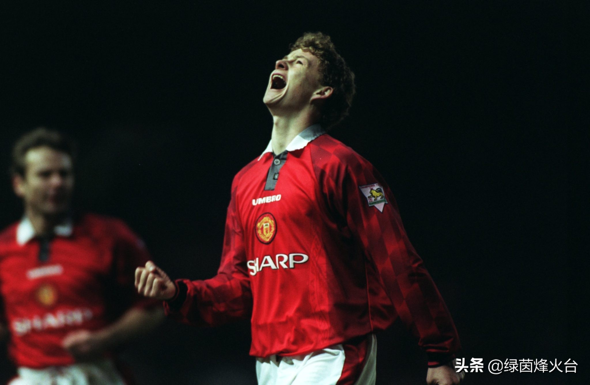 曼联三冠王和曼城三冠王,曼联三冠王塞维利亚