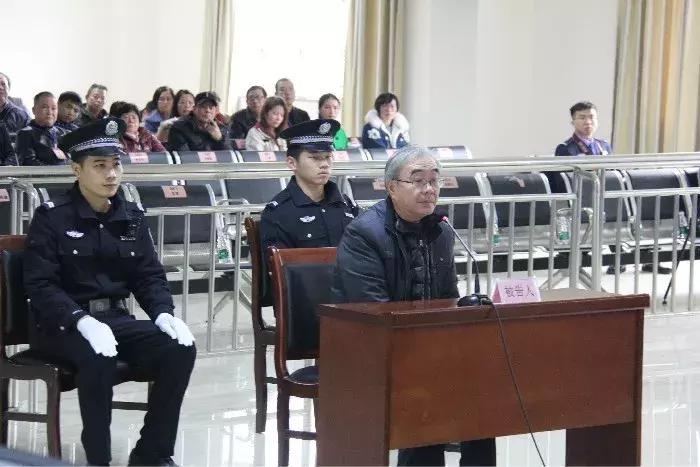 广西多位医院院长落马,广西一医院院长受贿案