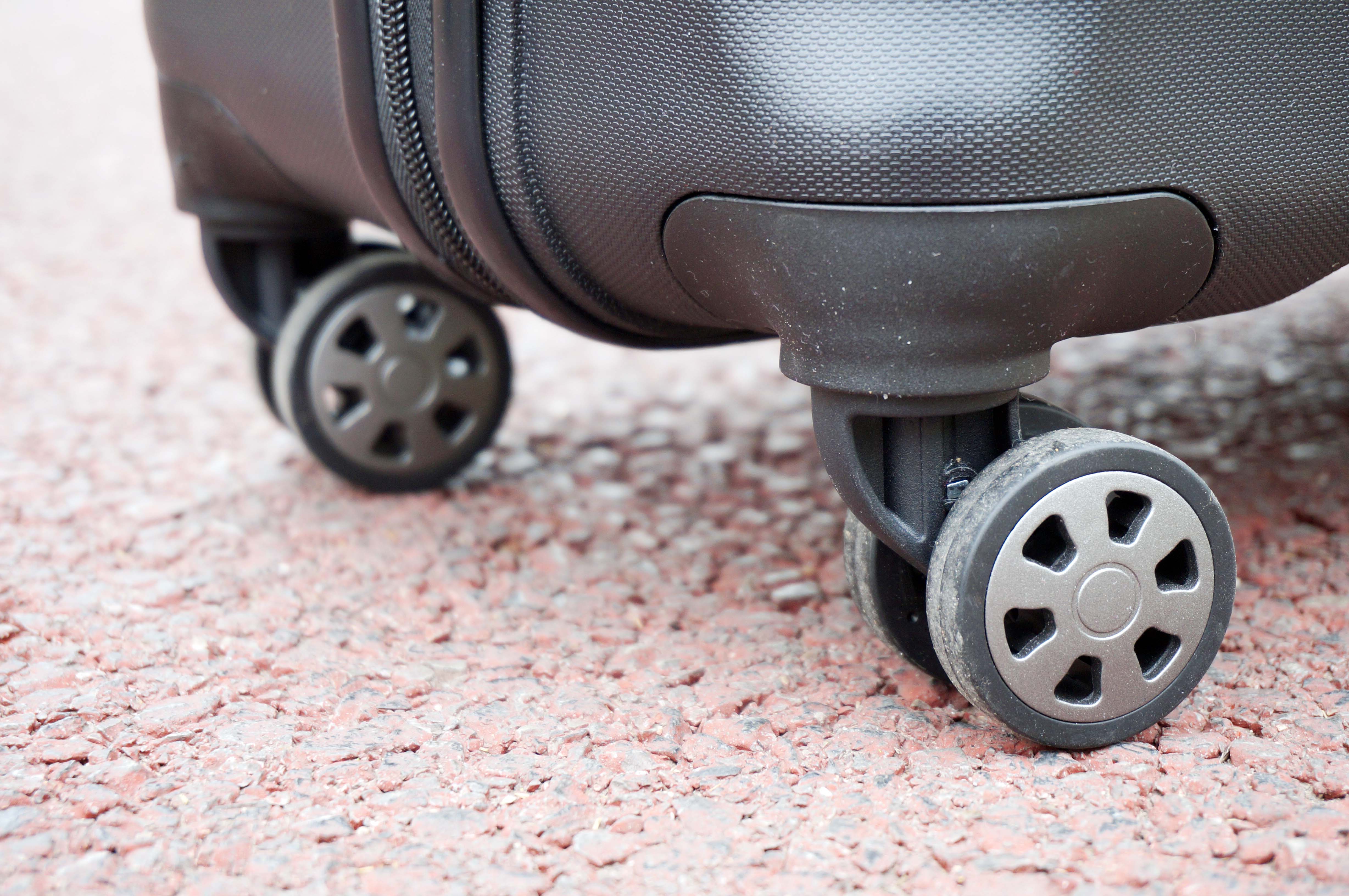 瑞士本土品牌swiza旅行箱好在哪,便携收纳拉杆箱