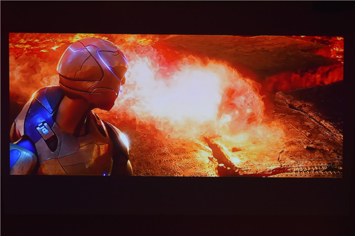 便携投影极米play超悦,极米play超悦版投影感觉有点歪