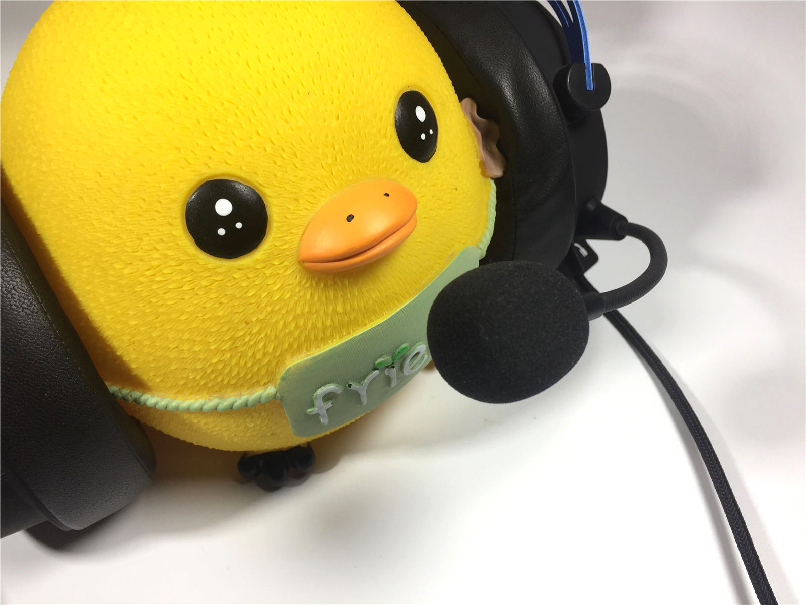 hyperx阿尔法无线版游戏耳机,开箱hyperxcloudalpha电竞耳机