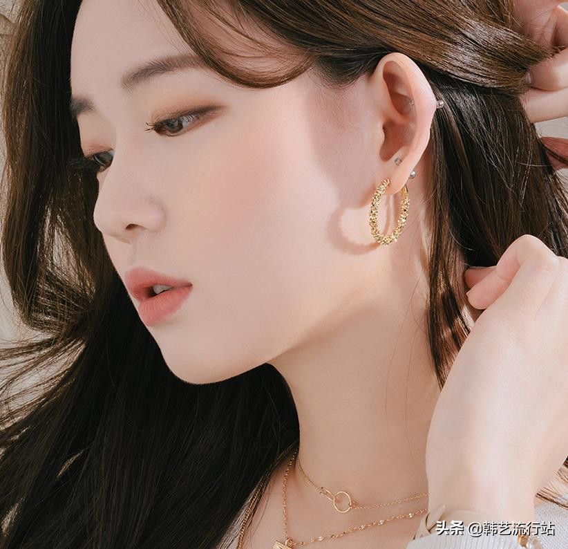 韩国耳环最近超级流行的,韩系简约时尚耳环