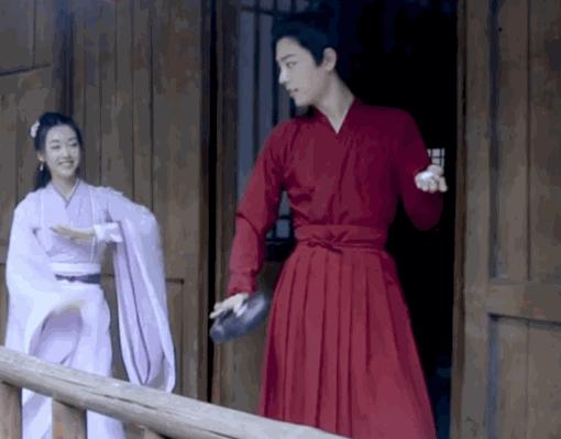 女生想要的身材到底是怎样的,肖战雷佳音的腿