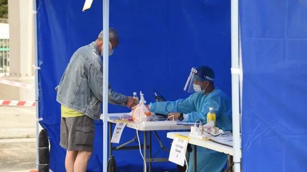 「速递」王毅与新加坡外长相会武夷山；20年了，81192,请返航！;港台退出所有奖项评选