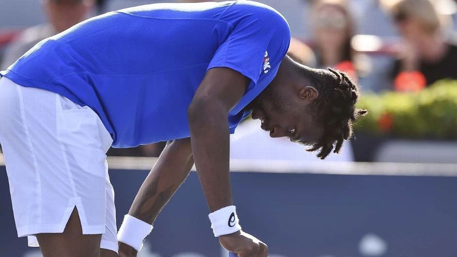 纳达尔能打过小威吗,纳达尔红土不败