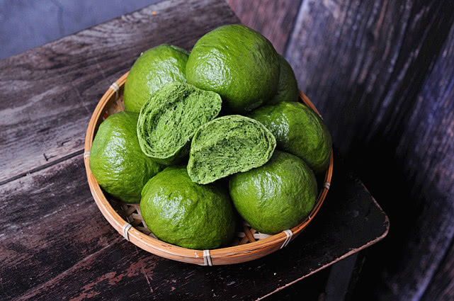 这菜农村到处都是,人称“百草之王”,4月最鲜嫩,做馒头特香!