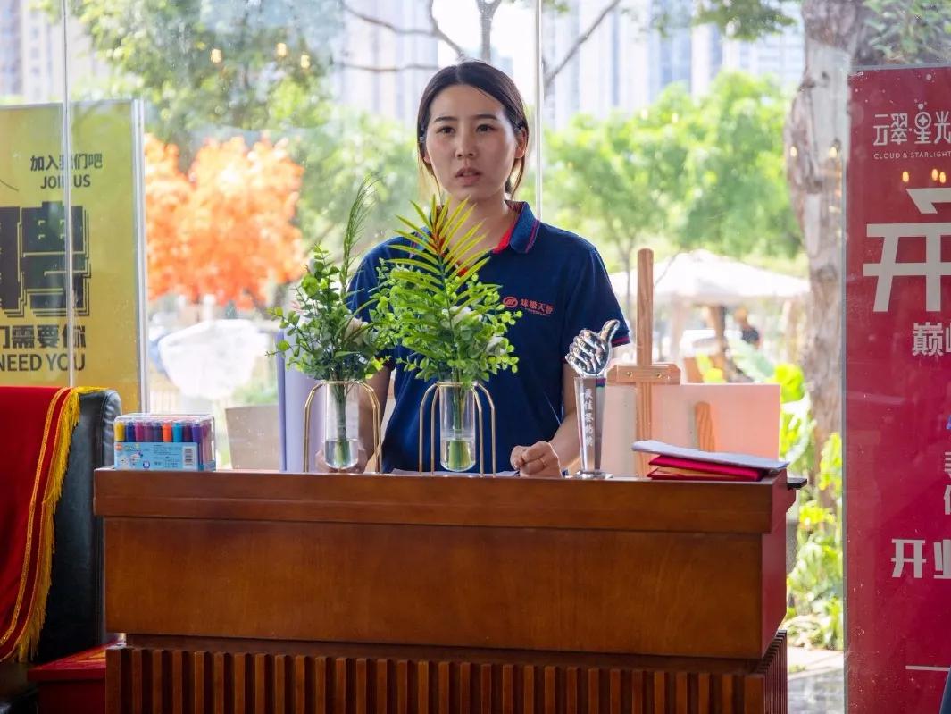 风雨同舟砥砺前行团建,团建乘风破浪