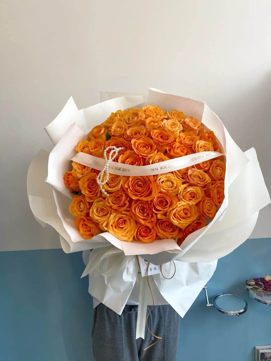 经典玫瑰鲜花,99朵玫瑰花束网红款