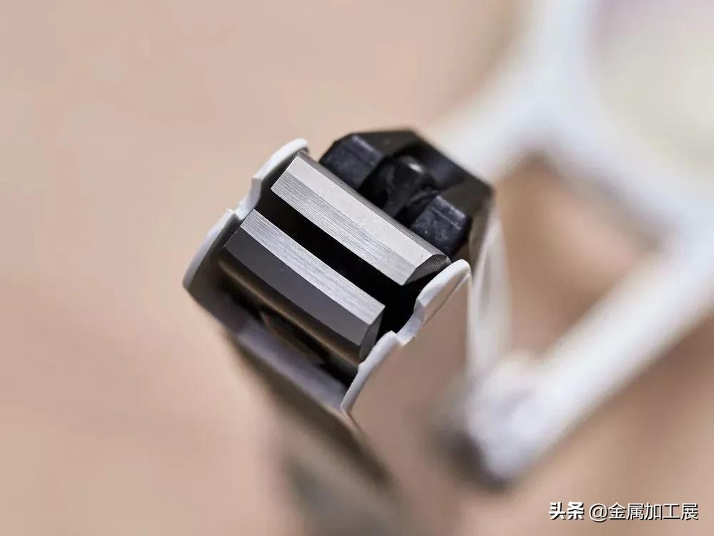 日本专用指甲刀自带放大镜,日本指甲刀带放大镜原装进口