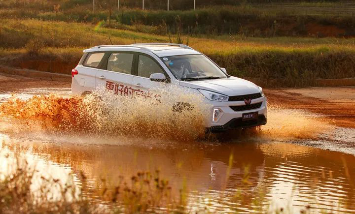 五菱宏光为啥销量那么好,五菱宏光每年的保值率