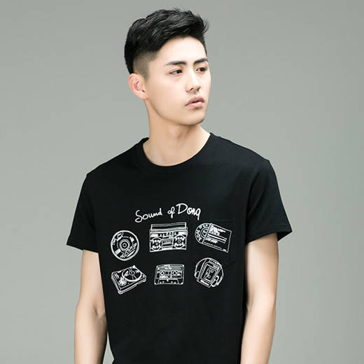 2020最火短发男寸头两边铲烫发,男生夏季发型两边铲刘海